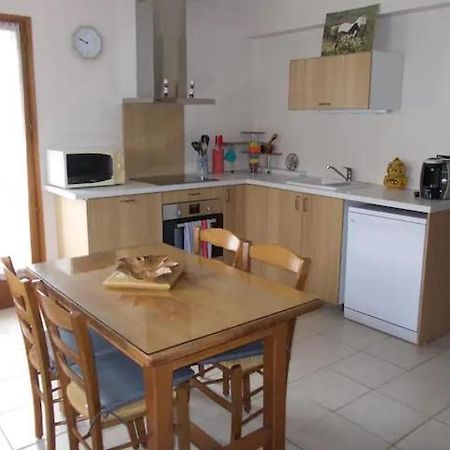 Appartement T2 Bas De Villa Avec Jardinet Au Calme Proche Mer La Seyne-sur-Mer Esterno foto