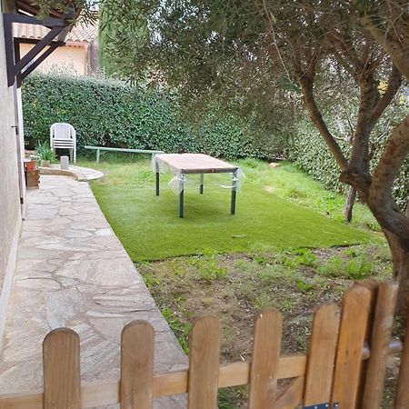 Appartement T2 Bas De Villa Avec Jardinet Au Calme Proche Mer La Seyne-sur-Mer Esterno foto